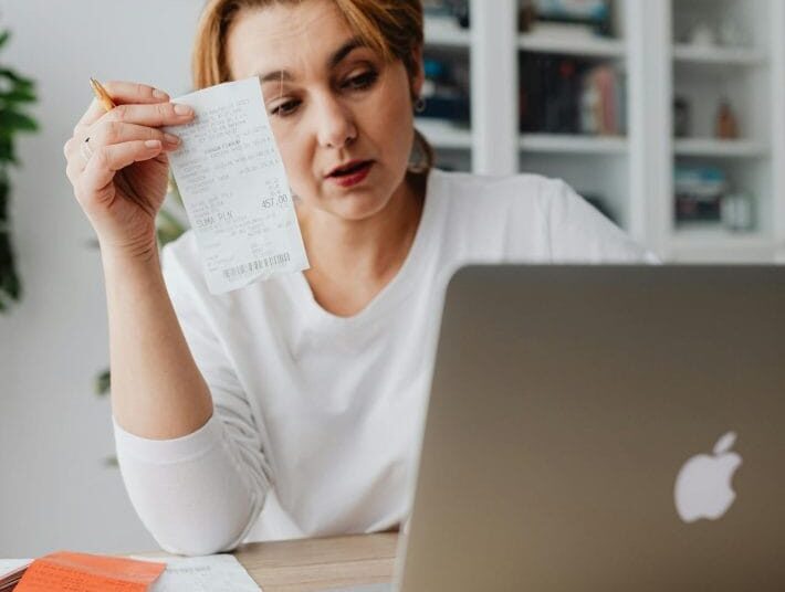 How Some Seniors Are Chopping Hidden Charges From Their Month-to-month Payments This Winter