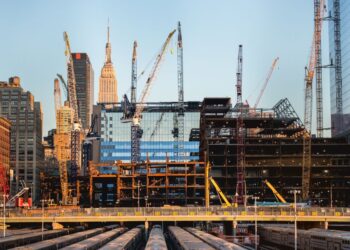 GuideOne sues Hiscox, Colony for refusing to defend in building case