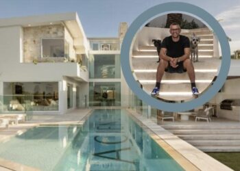 Property mogul lists $25m mega mansion amid AI fears