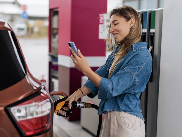 Allstate helps drivers save on rising gasoline costs with cellular app and cash saving suggestions