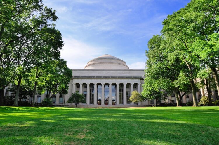 MIT To Admit Fewer Graduate College students As Federal Analysis Funding Drops 20%