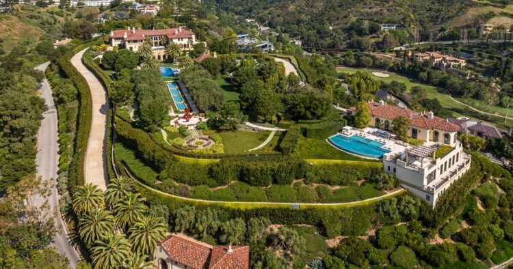 In Bel-Air, a $400-million mega-mansion goals for the nationwide value document