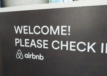 Airbnb so as to add grocery supply and automotive leases forward of World Cup