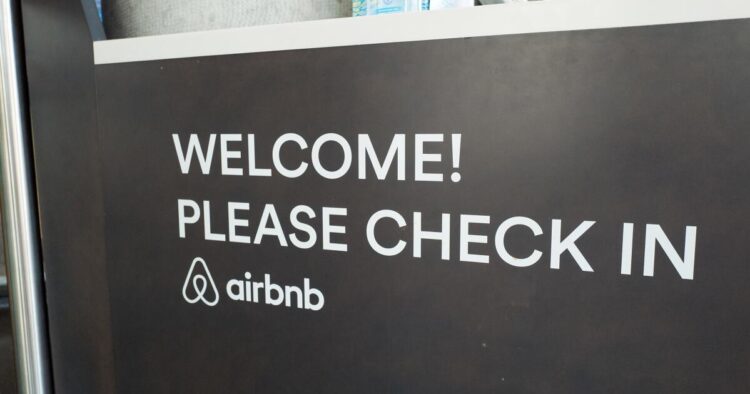 Airbnb so as to add grocery supply and automotive leases forward of World Cup