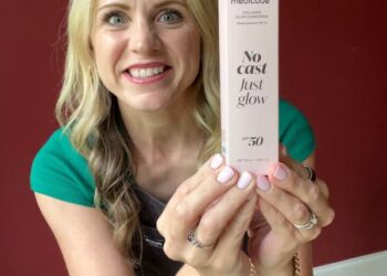 Medicube No Forged Simply Glow Collagen Hydrating Face Sunscreen solely $14.17 shipped, plus extra!