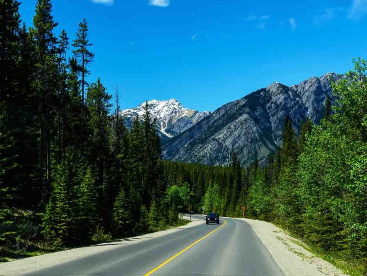 Right here's how a lot it can value to drive throughout Canada this summer time