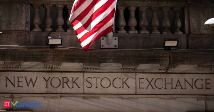 US shares: Tech selloff weighs down Wall Avenue as bond yields climb