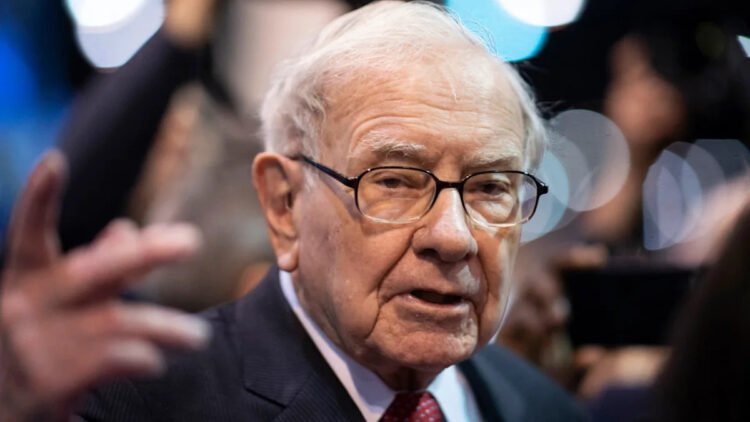 Berkshire breaks 14-quarter promoting streak with $23.5B of inventory buys — $10B went to 1 firm at a non-public worth
