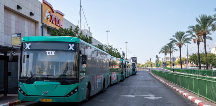 Egged groups with Chinas CRRC to supply buses