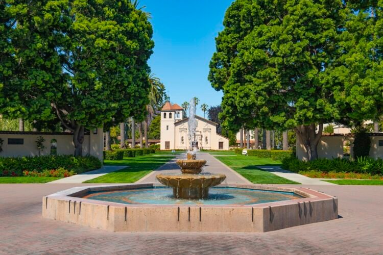 Santa Clara College Expands California Promise Assist To Households Incomes $150,000 Or Much less