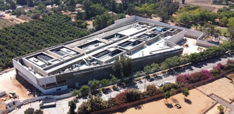 Knowledge facilities building will resume beneath strict situations