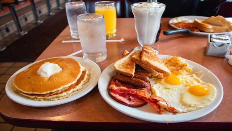 Denny’s rival eating chain recordsdata for Chapter 11 chapter