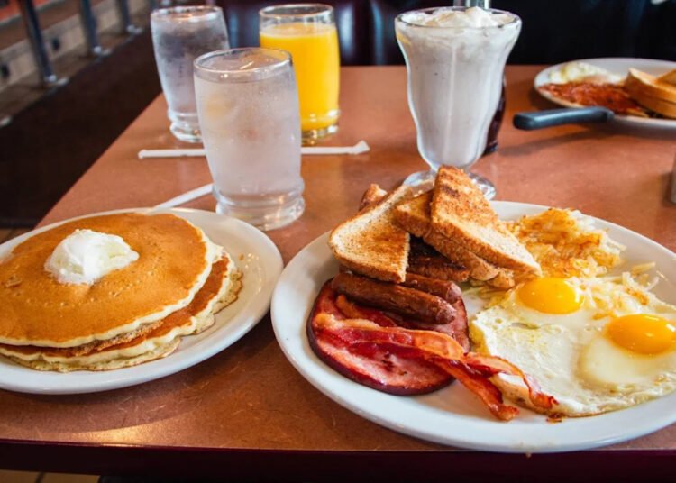 Denny’s rival eating chain recordsdata for Chapter 11 chapter