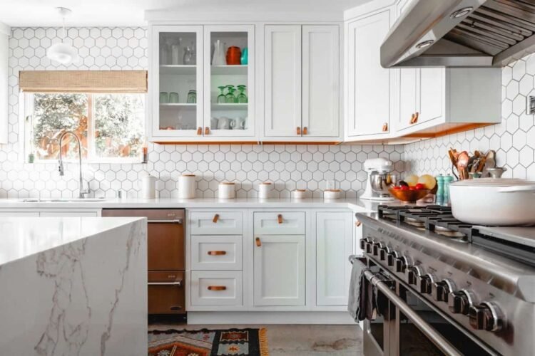 Ought to I Renovate My Kitchen Earlier than Promoting My House?