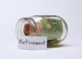 Ought to a divorced mom with little financial savings prioritize RRSPs over different financial savings methods?