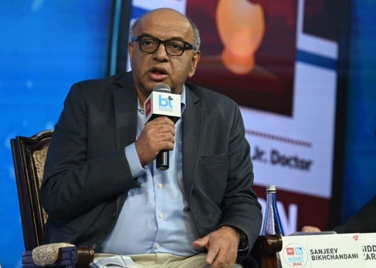 Information Edge CEO Hitesh Oberoi resigns, founder Sanjeev Bikhchandani to take cost