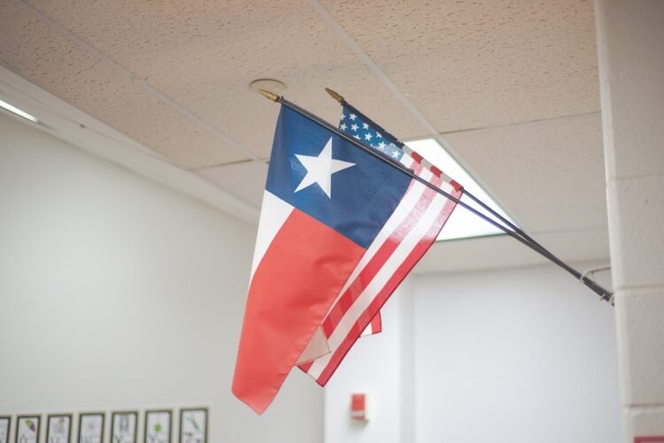 Texas Public Colleges Misplaced 76,000 College students In One 12 months