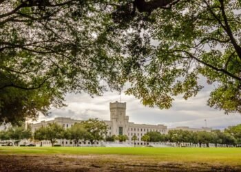What Is A Distinguished Navy Faculty? Pentagon Names 5 New Colleges
