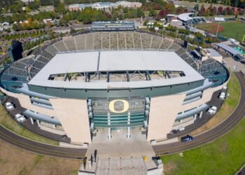 College Of Oregon Closes A Dorm As It Cuts $65 Million From Its Funds