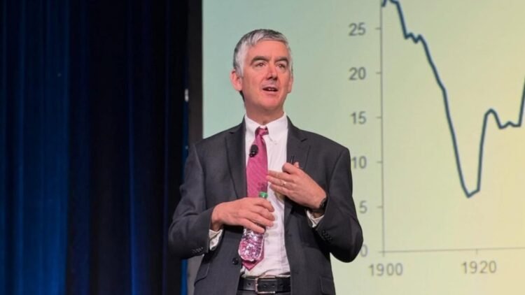 Mortgage Charges to Stay above 7% By means of 2027, Economist Forecasts